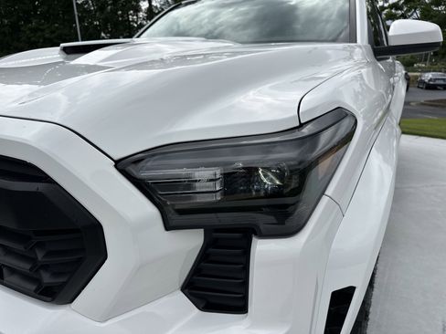 Used 2024 Toyota Tacoma TRD Sport RWD image 6