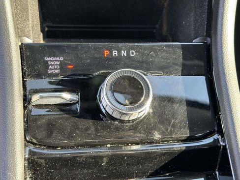 Used 2022 Jeep Grand Cherokee Limited image 31