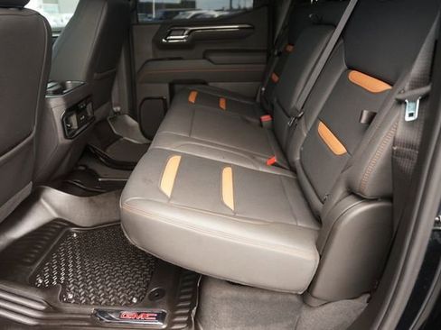 Used 2025 GMC Sierra 1500 AT4 w/ AT4 Premium Package AWD/4WD image 13