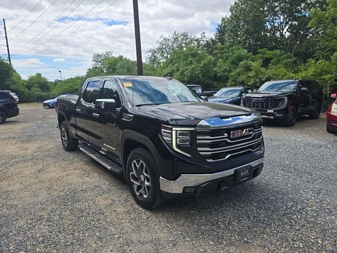 Used 2022 GMC Sierra 1500 SLT w/ SLT Convenience Package AWD/4WD image 1
