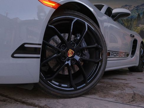 Used 2024 Porsche 718 Cayman image 46