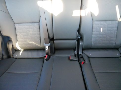 Certified 2025 Toyota 4Runner TRD Off-Road Premium image 13