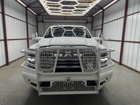 Used 2025 RAM 3500 Laramie image 2