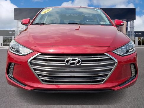 Used 2017 Hyundai Elantra Limited FWD image 2