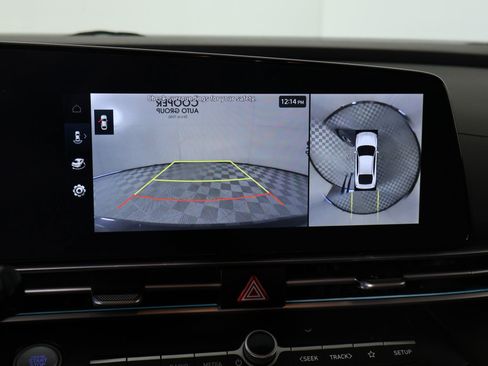 Used 2024 Hyundai Elantra Limited image 6