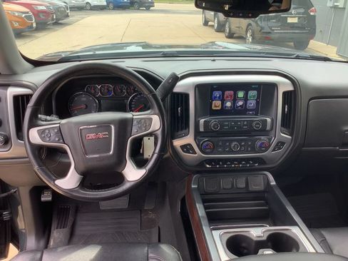 Used 2018 GMC Sierra 1500 SLT AWD/4WD image 19