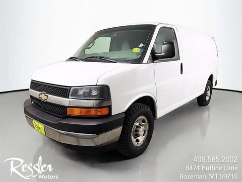 Used 2017 Chevrolet Express 2500 RWD image 1