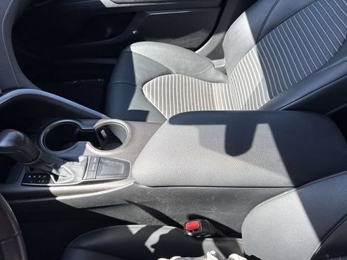 Used 2024 Toyota Camry SE FWD image 20