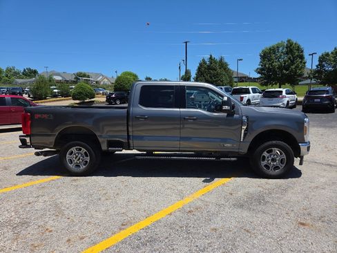 Used 2025 Ford F250 XLT w/ FX4 Off-Road Package AWD/4WD image 4