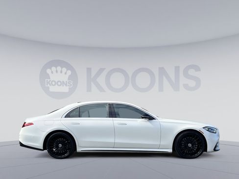 Used 2022 Mercedes-Benz S 500 4MATIC w/ AMG Line Package image 8