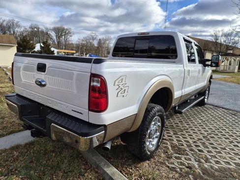 Used 2014 Ford F250 Lariat w/ Chrome Package image 8