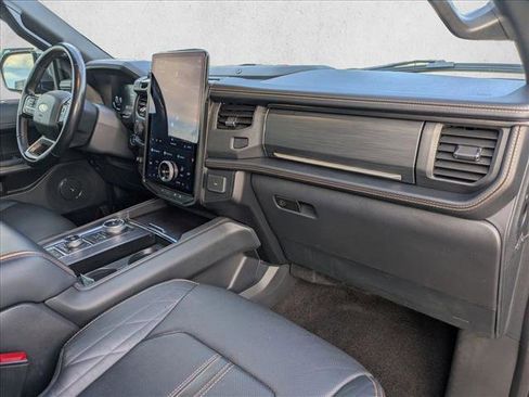 Used 2023 Ford Expedition Platinum AWD/4WD image 21