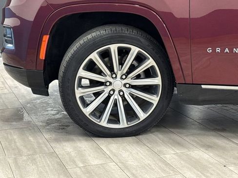 Used 2022 Jeep Grand Wagoneer Series II image 45