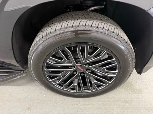 New 2026 GMC Yukon Elevation image 4