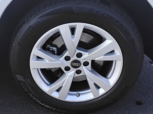 Certified 2025 Audi Q5 Premium w/ Convenience Package image 13