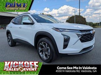 New 2025 Chevrolet Trax LT w/ Driver Confidence Package image 1