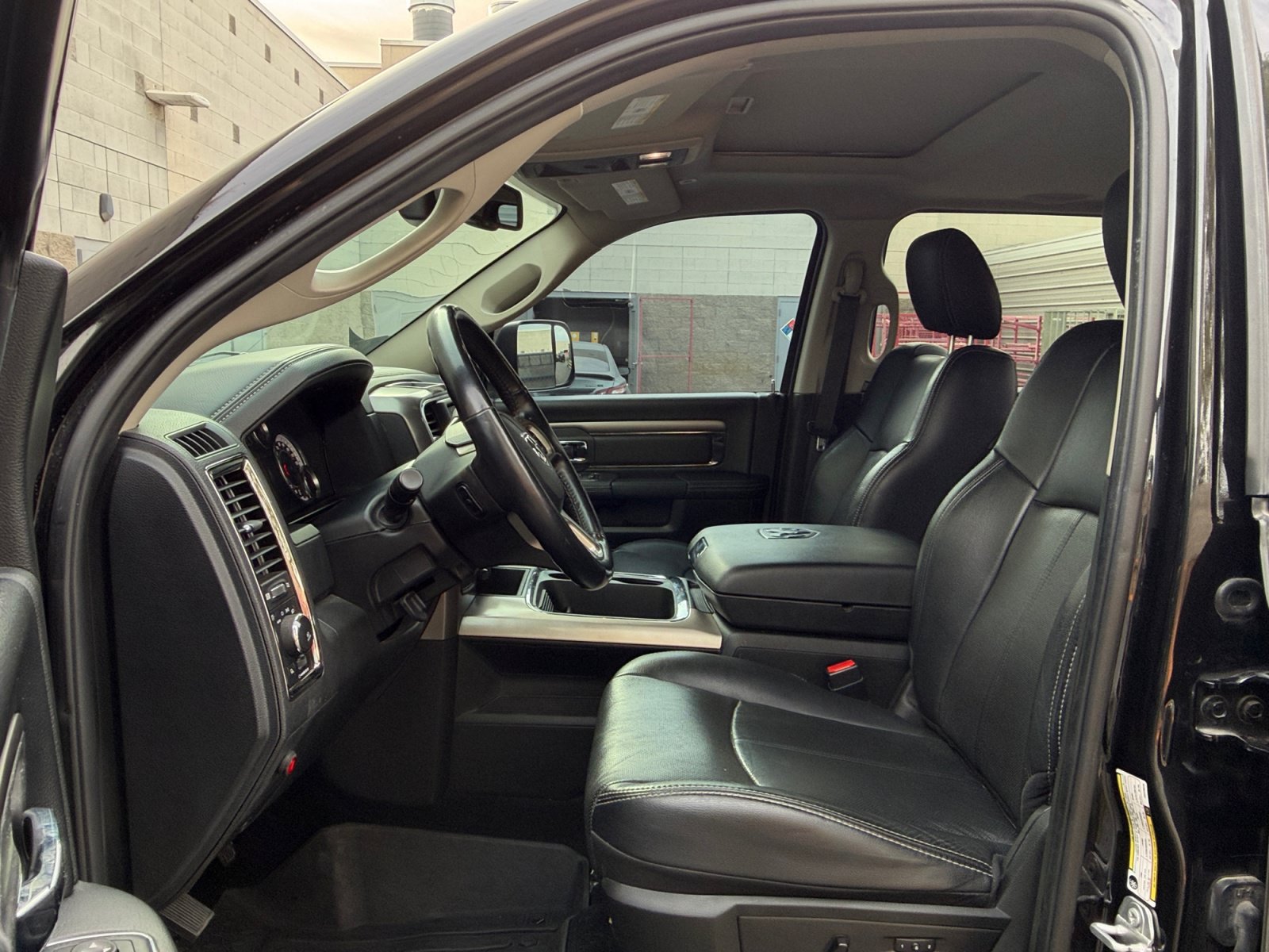 Used 2018 RAM 2500 Laramie w/ Sport Appearance Group AWD/4WD image 11