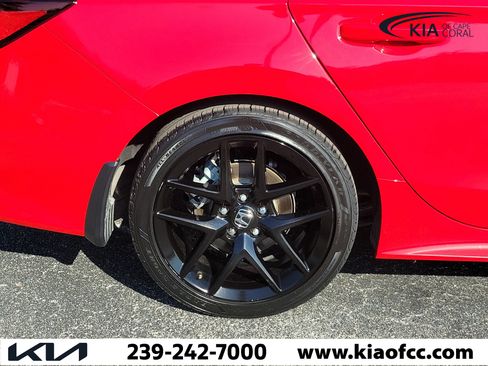 Used 2025 Honda Civic Sport image 9