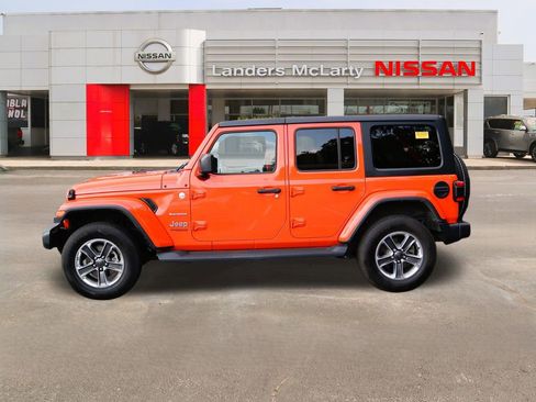 Used 2020 Jeep Wrangler Unlimited Sahara w/ LED Lighting Group image 6