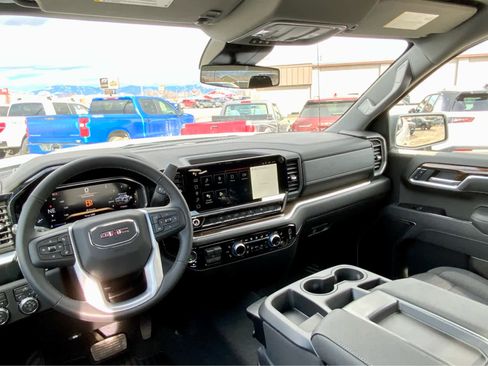 New 2026 GMC Sierra 1500 Elevation image 30