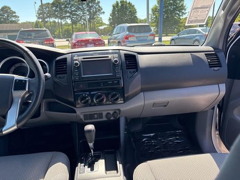 Used 2013 Toyota Tacoma 2WD Access Cab w/ Convenience Pkg image 11