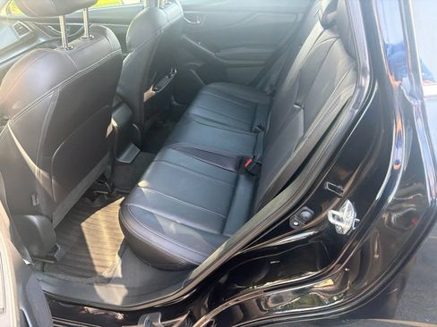 Used 2018 Subaru Impreza 2.0i Limited w/ Popular Package #2 AWD/4WD image 4