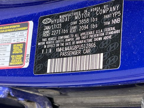 Used 2023 Hyundai Elantra SEL image 29