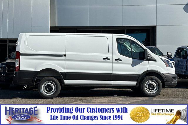 New 2027 Ford Transit 250 Low Roof w/ Load Area Protection Package RWD image 3