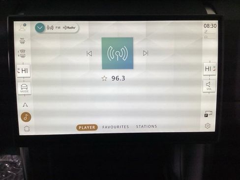 New 2025 Land Rover Discovery Sport S image 17