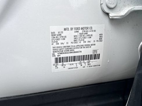 Used 2022 Ford Explorer ST w/ Equipment Group 401A AWD/4WD image 24