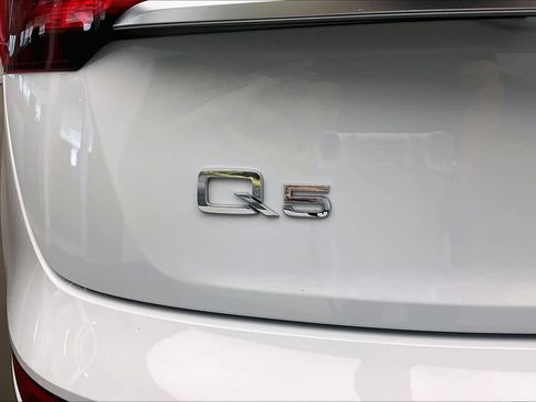 Used 2023 Audi Q5 2.0T Premium w/ Convenience Package image 33