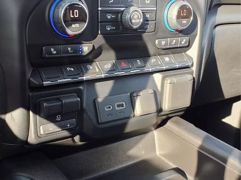 Used 2019 Chevrolet Silverado 1500 LTZ w/ LTZ Plus Package AWD/4WD image 9
