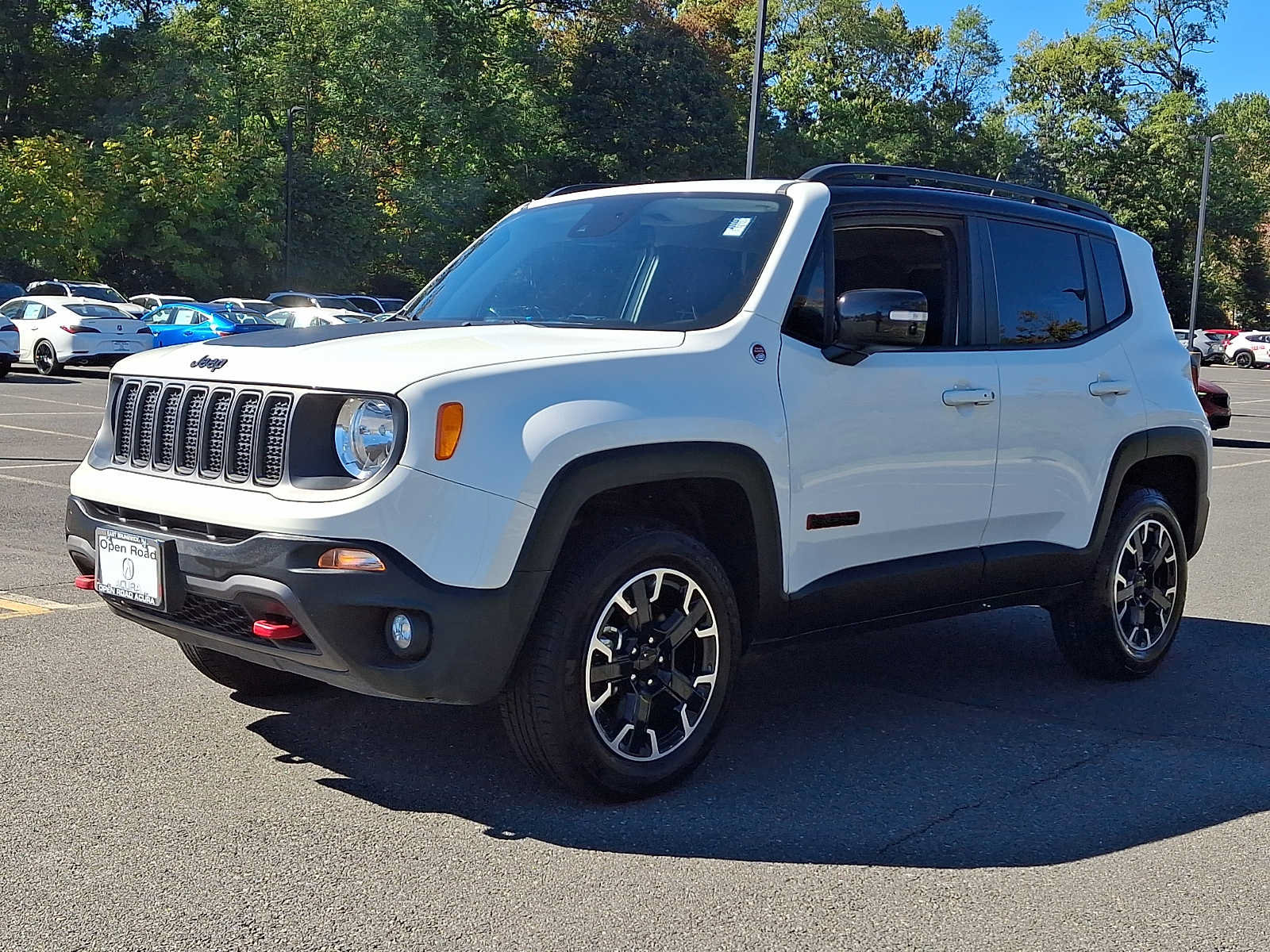 Used 2023 Jeep Renegade Trailhawk AWD/4WD image 3