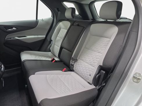 Used 2020 Chevrolet Equinox LS FWD image 13
