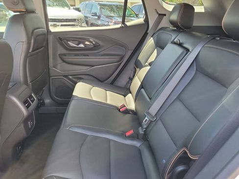 Used 2023 GMC Terrain AT4 AWD/4WD image 12