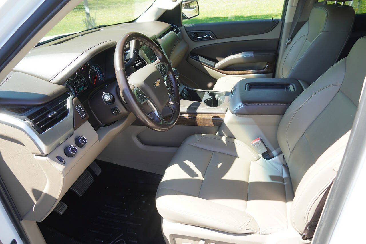 Used 2019 Chevrolet Suburban LT AWD/4WD image 12