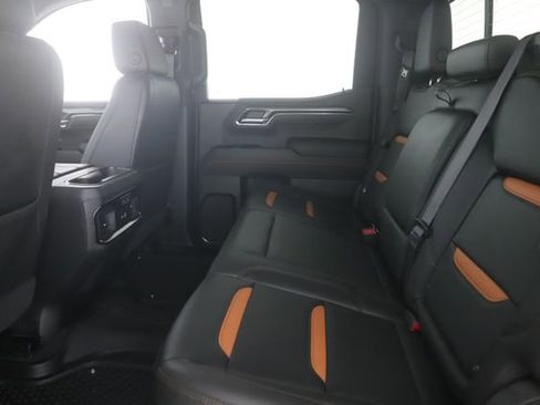 Used 2022 GMC Sierra 1500 AT4 w/ AT4 Preferred Package AWD/4WD image 28