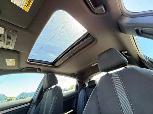 Used 2017 Honda Civic EX image 8