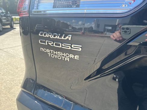 Certified 2025 Toyota Corolla Cross LE image 5