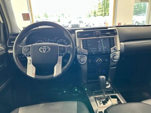 Used 2023 Toyota 4Runner SR5 Premium w/ Moonroof Package AWD/4WD image 10