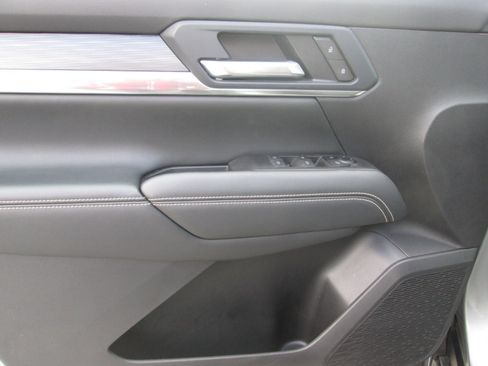 Certified 2025 GMC Terrain Elevation image 10