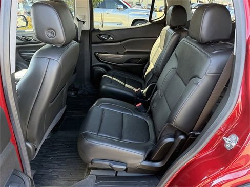 Used 2023 GMC Acadia SLT w/ Elevation Edition image 23