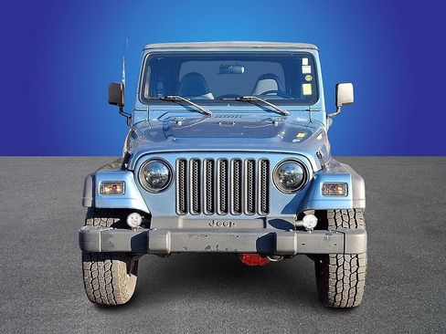 Used 1999 Jeep Wrangler SE image 2