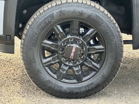 Used 2024 GMC Sierra 2500 AT4 w/ AT4 Premium Plus Package image 31