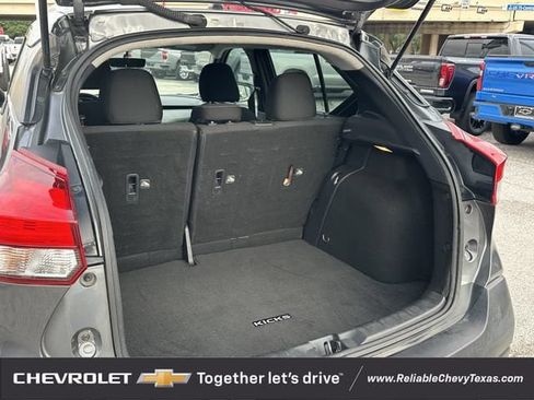 Used 2018 Nissan Kicks S w/ Interior Electronics Package FWD image 30