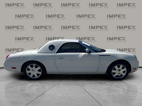 Used 2003 Ford Thunderbird Deluxe image 6