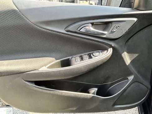 Used 2022 Chevrolet Malibu LS FWD image 12
