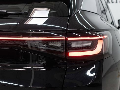 Used 2023 Volkswagen ID.4 Pro S Plus image 47