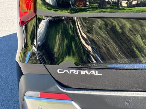 New 2026 Kia Carnival SX image 28