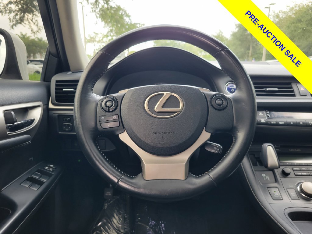 Used 2017 Lexus CT 200h w/ Seat Comfort Package FWD image 22